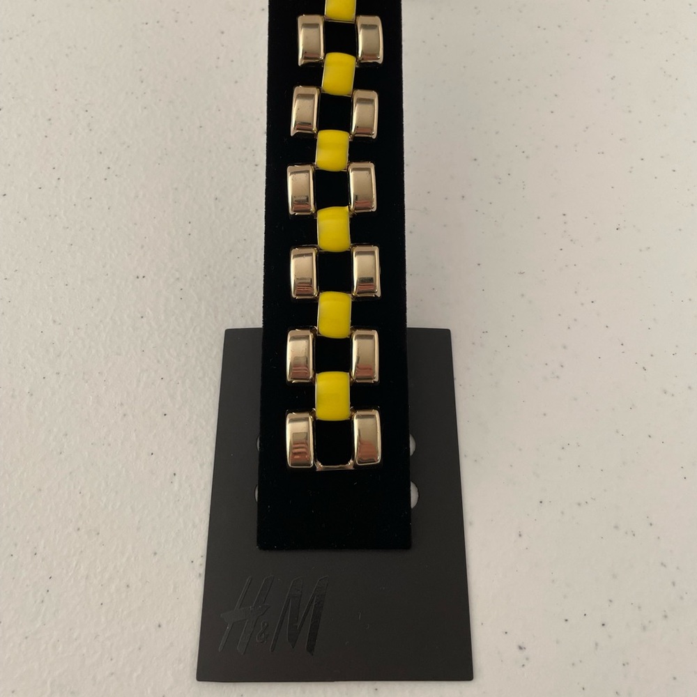 H&M Yellow and Gold Link Bracelet